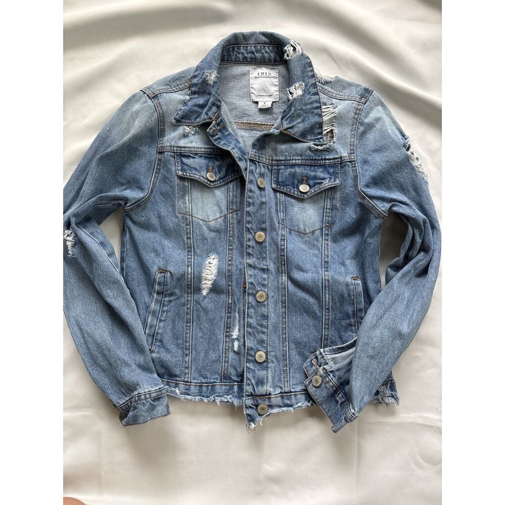 IRIS Distressed Denim Jacket Small Light Wash Raw Hem Y2K Grunge Jacket
